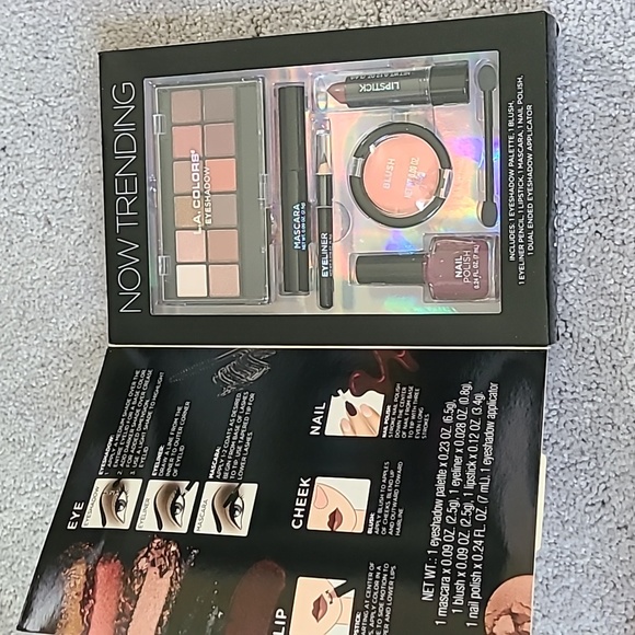 Makeup/ lotion bundle - Picture 2 of 4